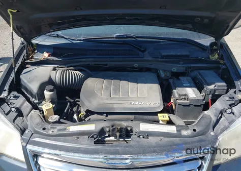 2011 Chrysler Town & Country Touring-L from USA, damaged, VIN 2A4RR8DG3BR631573